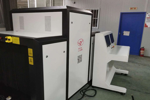 申通快遞在創(chuàng)藝龍定制的安檢機